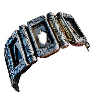 Brighten sparkling bold bracelet